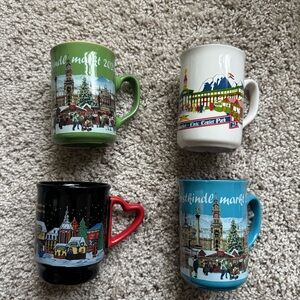 Christkindl/Weihnachten Market World Mugs Set of 4
